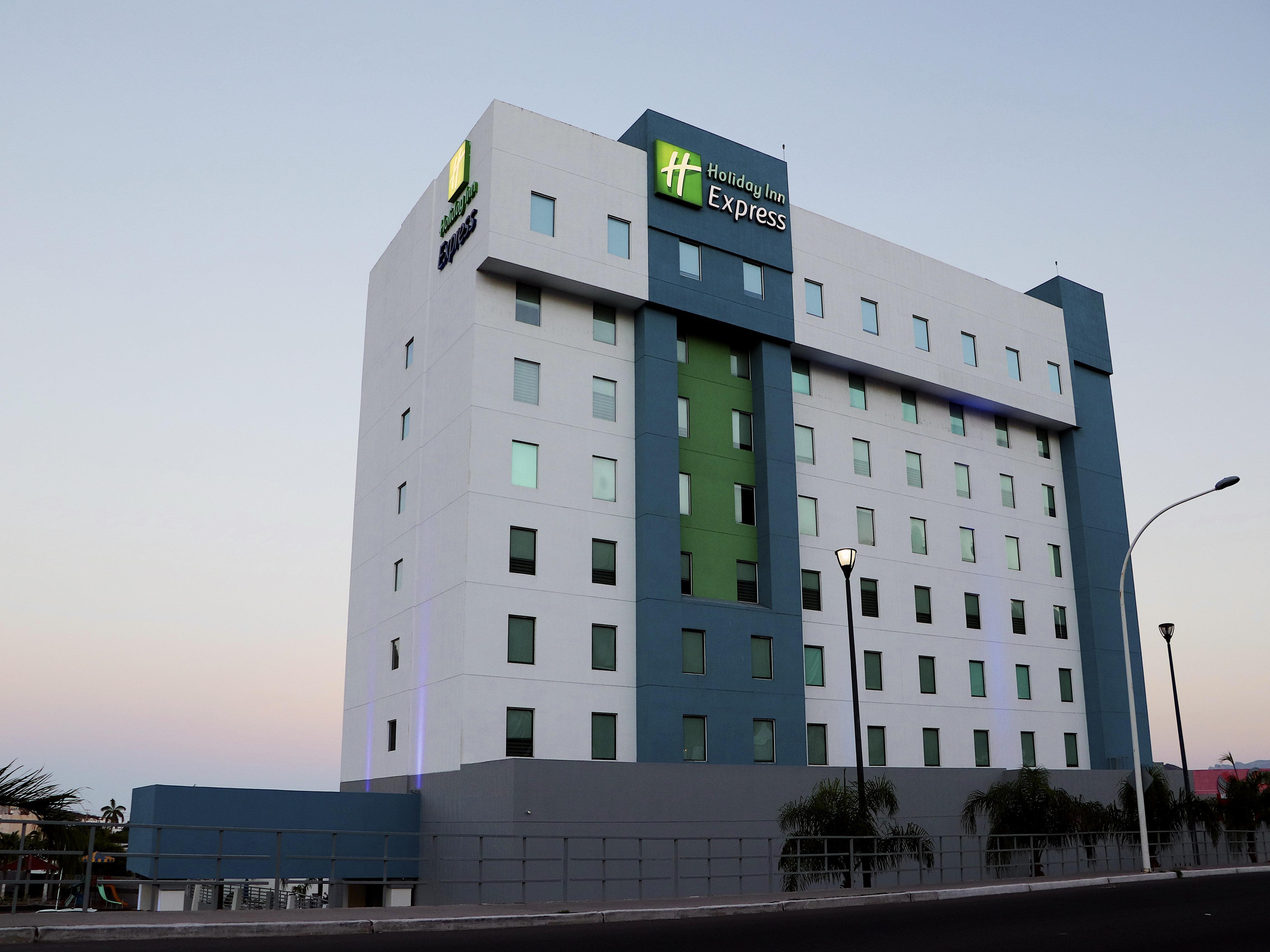 Holiday Inn Express Guaymas By Ihg Exterior photo Holiday Inn Express in Tijuana, Mexico